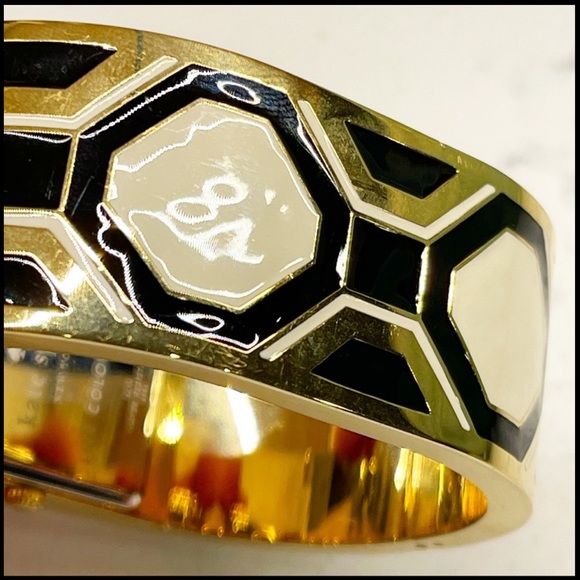 Kate Spade Delacorte When in Rome Bangle Watch - Picture 7 of 11